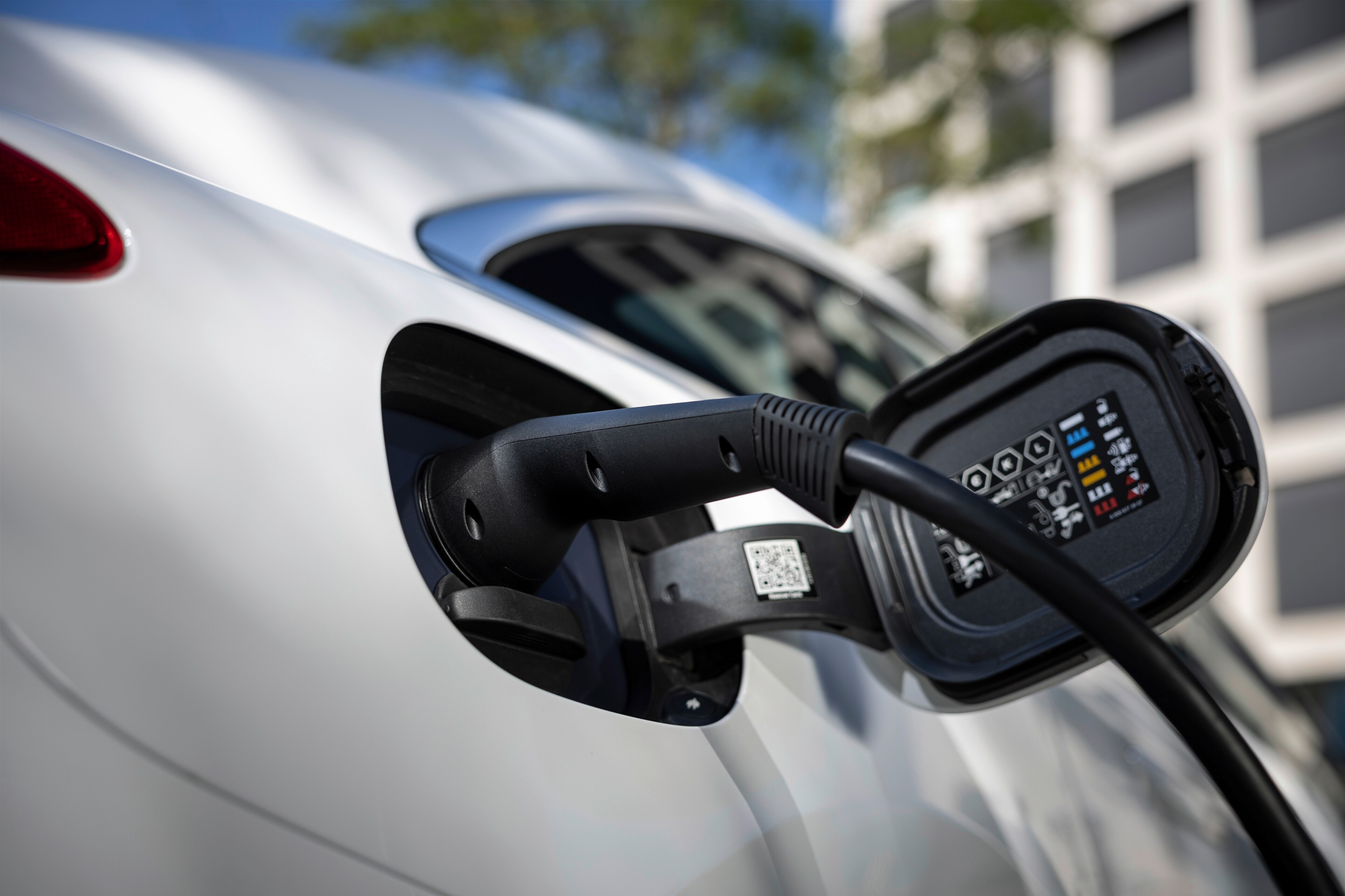 Mercedes-Benz - Flexible charging system Pro Flexible charging system Pro