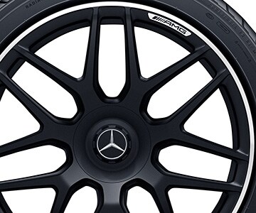 Mercedes-Benz - AMG Schmiederad im Kreuzspeichen-Design, 55,9 AMG Schmiederad im Kreuzspeichen-Design, 55,9