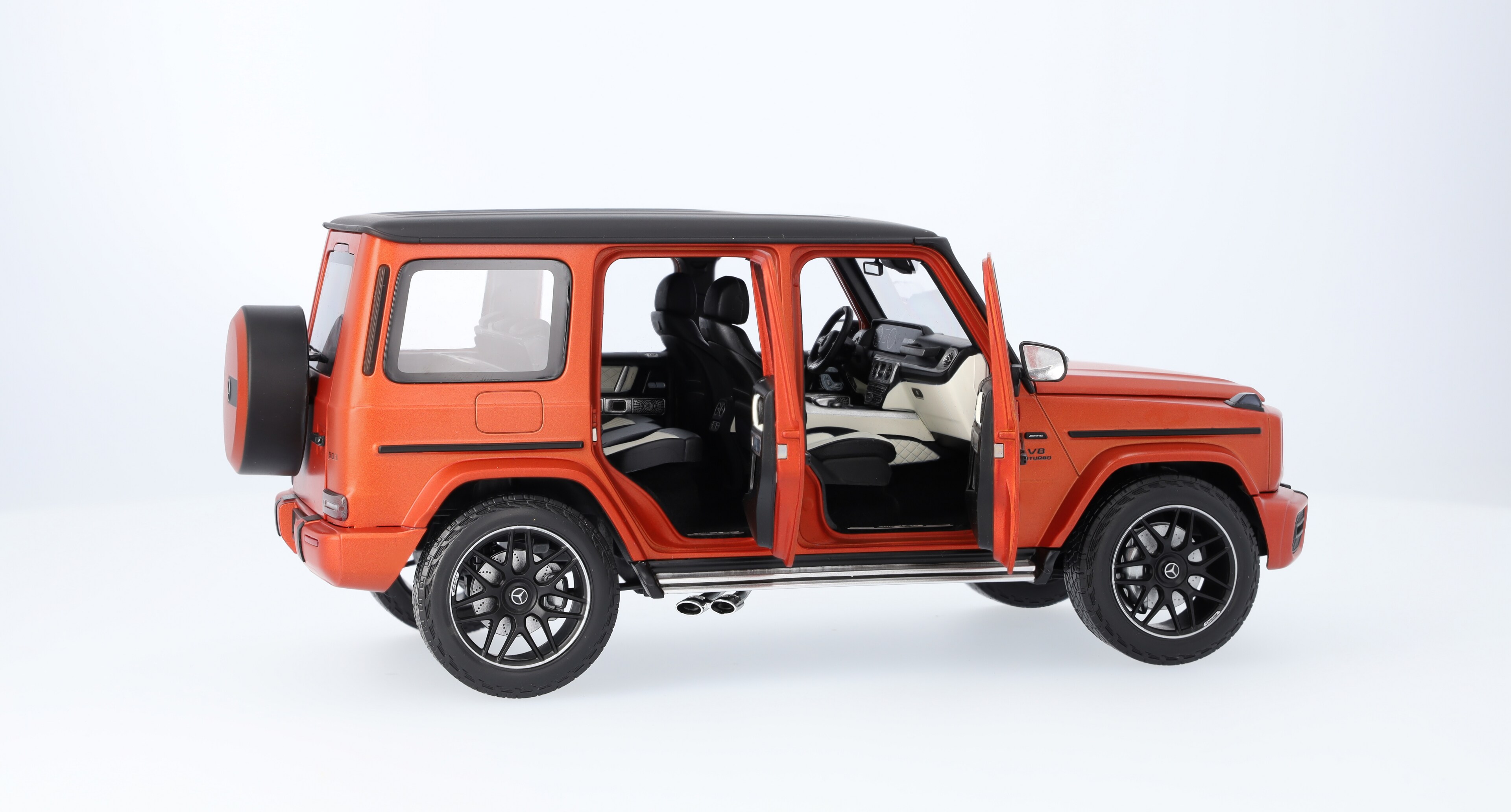 Mercedes-Benz - W463 1:18