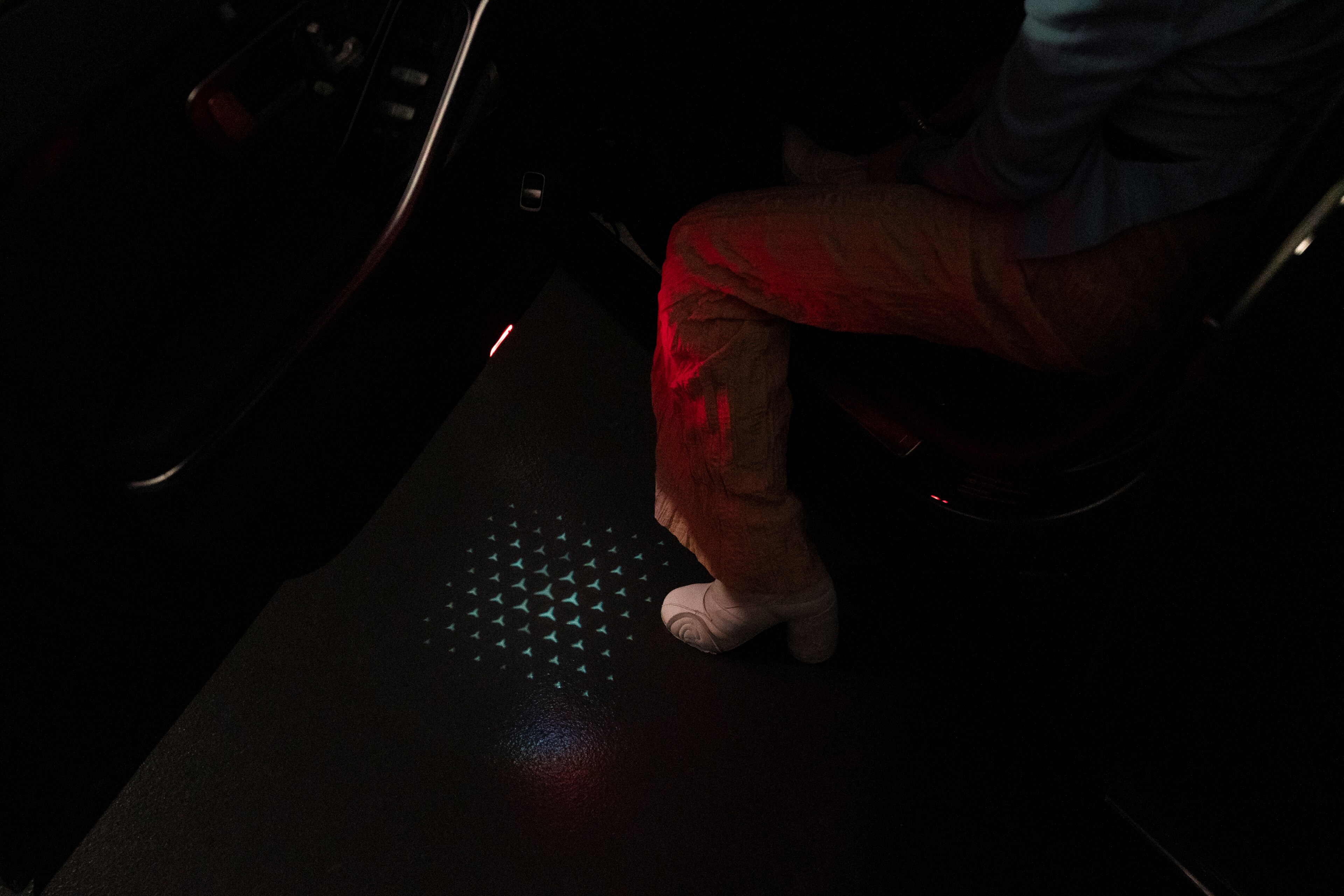 Mercedes-Benz - LCD projector LCD projector