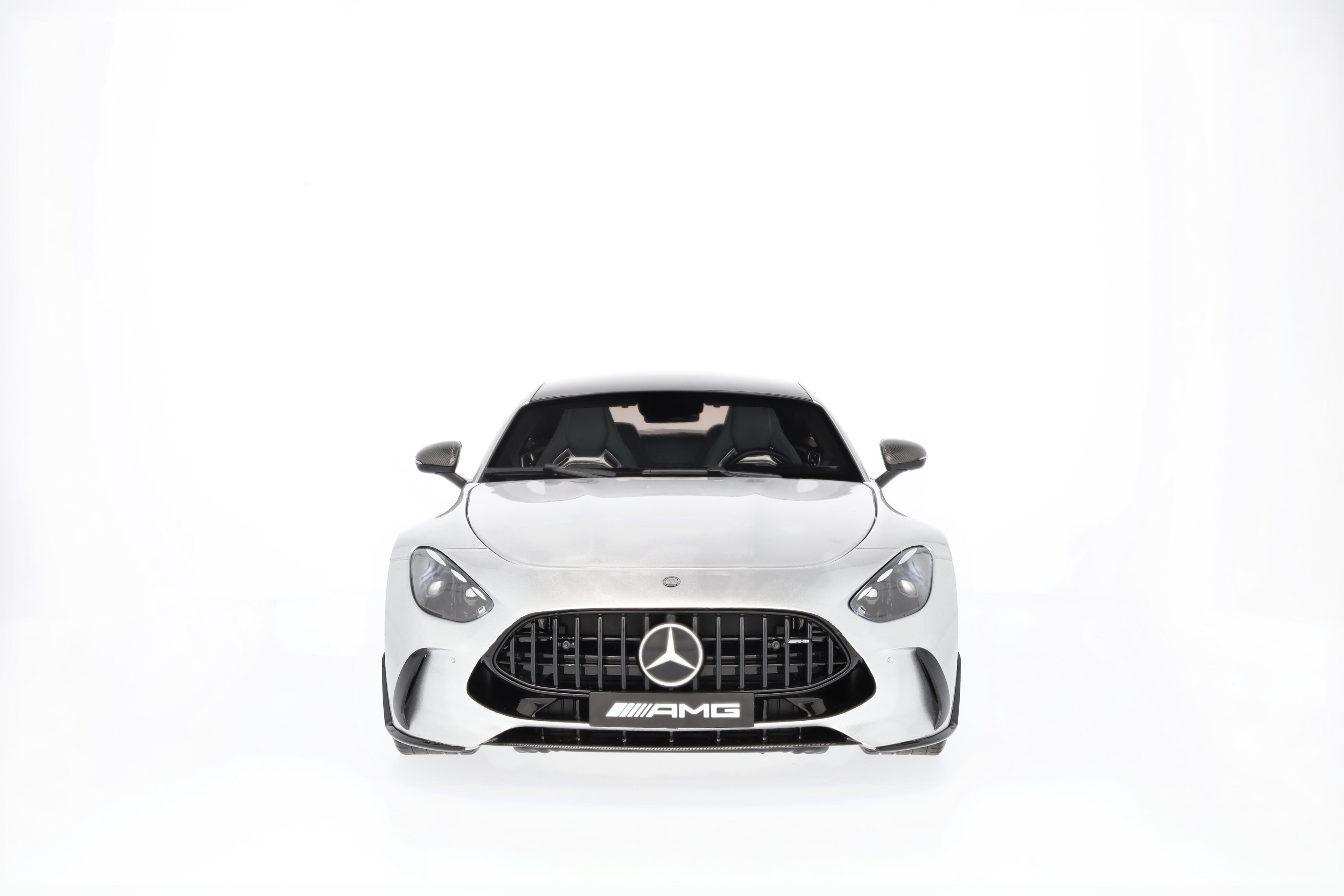 Mercedes-Benz - Mercedes-AMG GT 63 4MATIC+ hightechsilber, 1:12