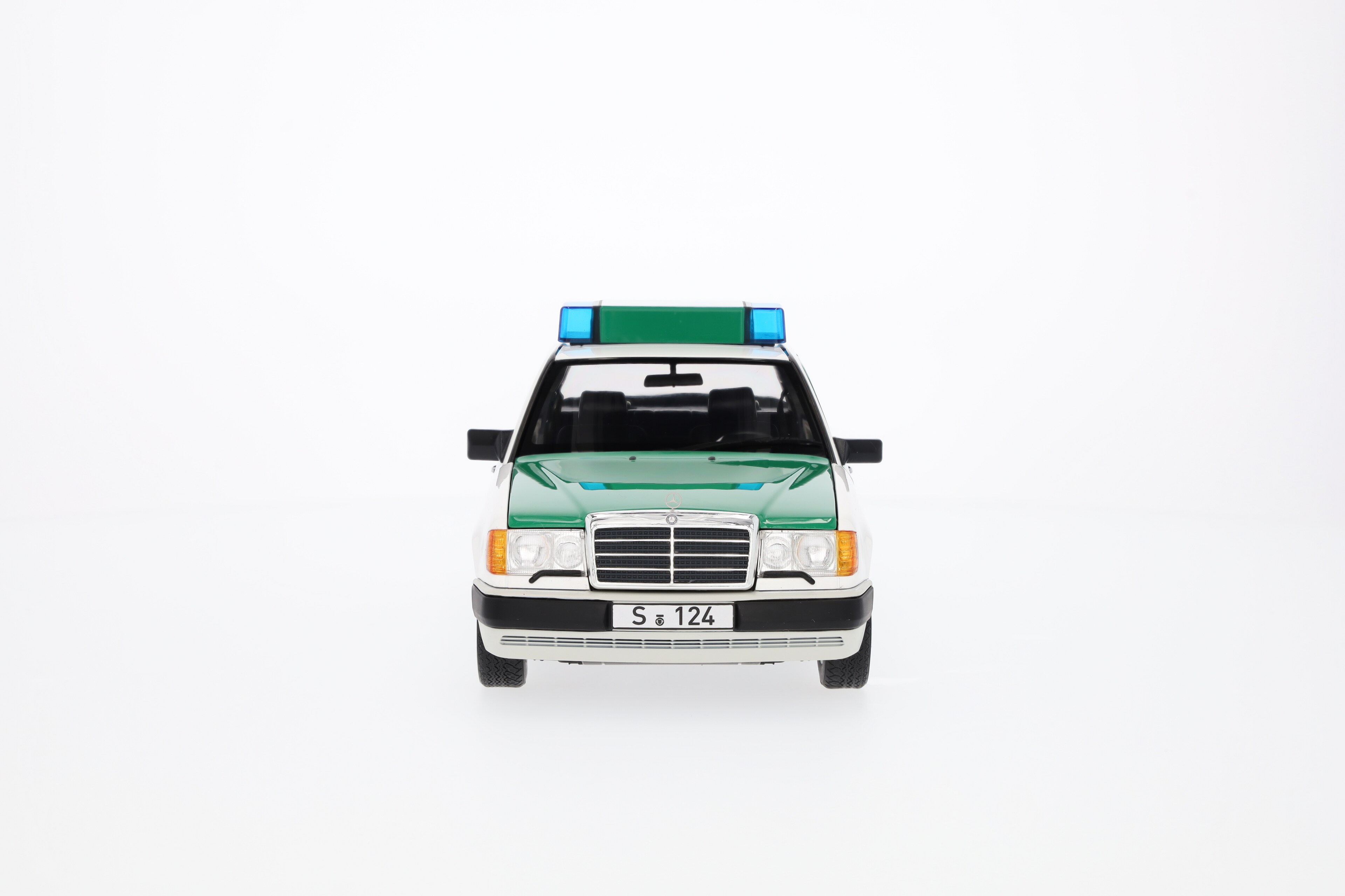 230 E W 124 (1989-1993), Limousine, Polizei, 1:18