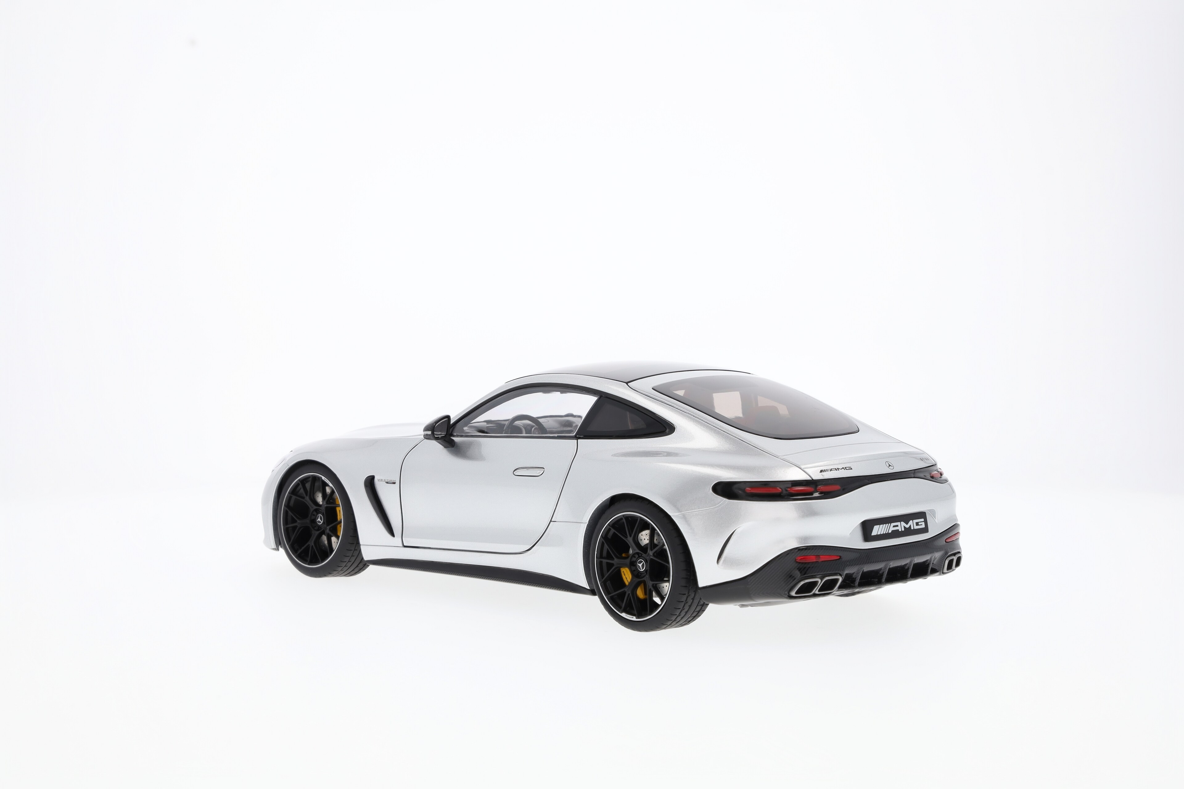 Mercedes-AMG GT 63, C192 hightechsilber, 1:18
