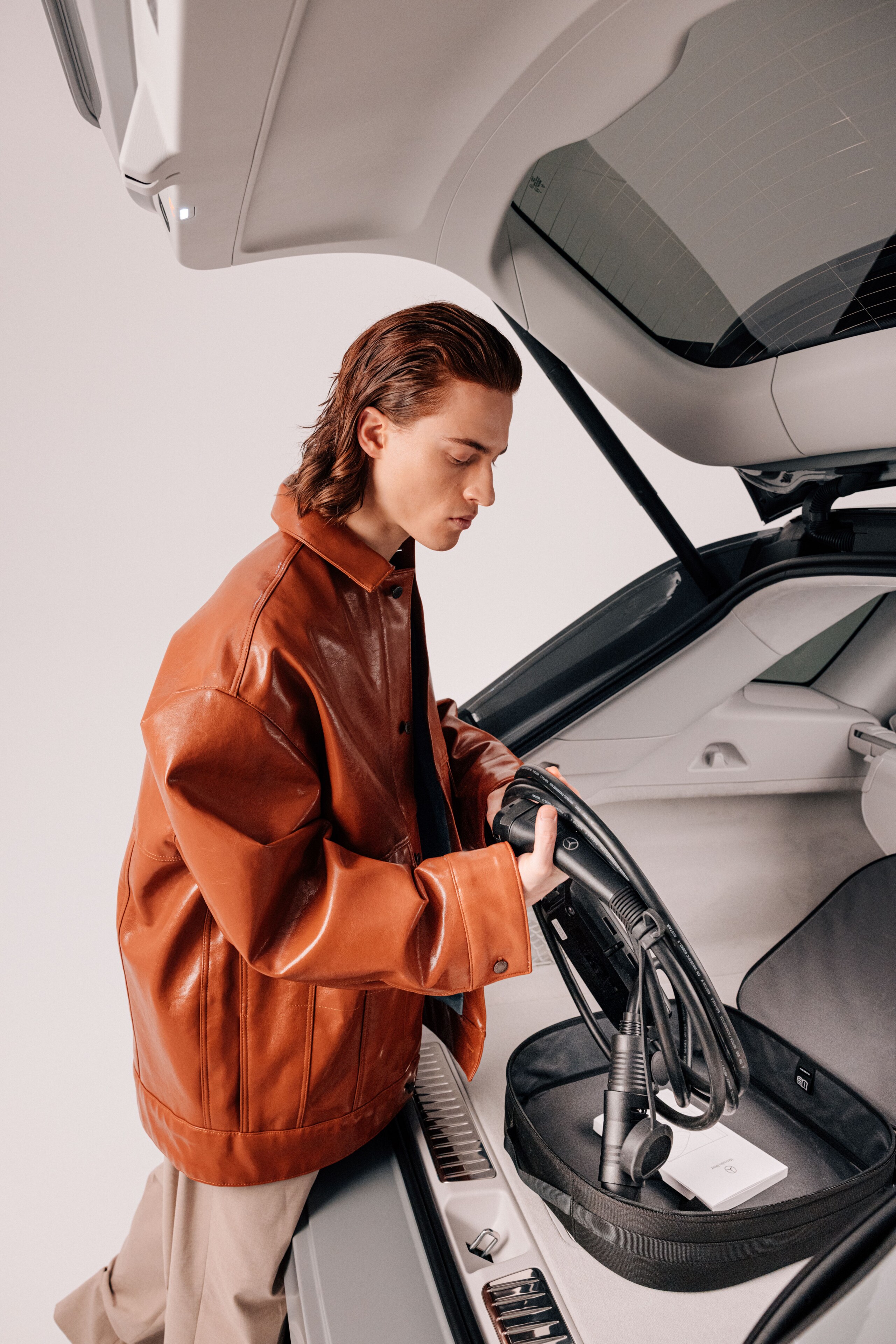 Mercedes-Benz - Flexible charging system Pro Flexible charging system Pro