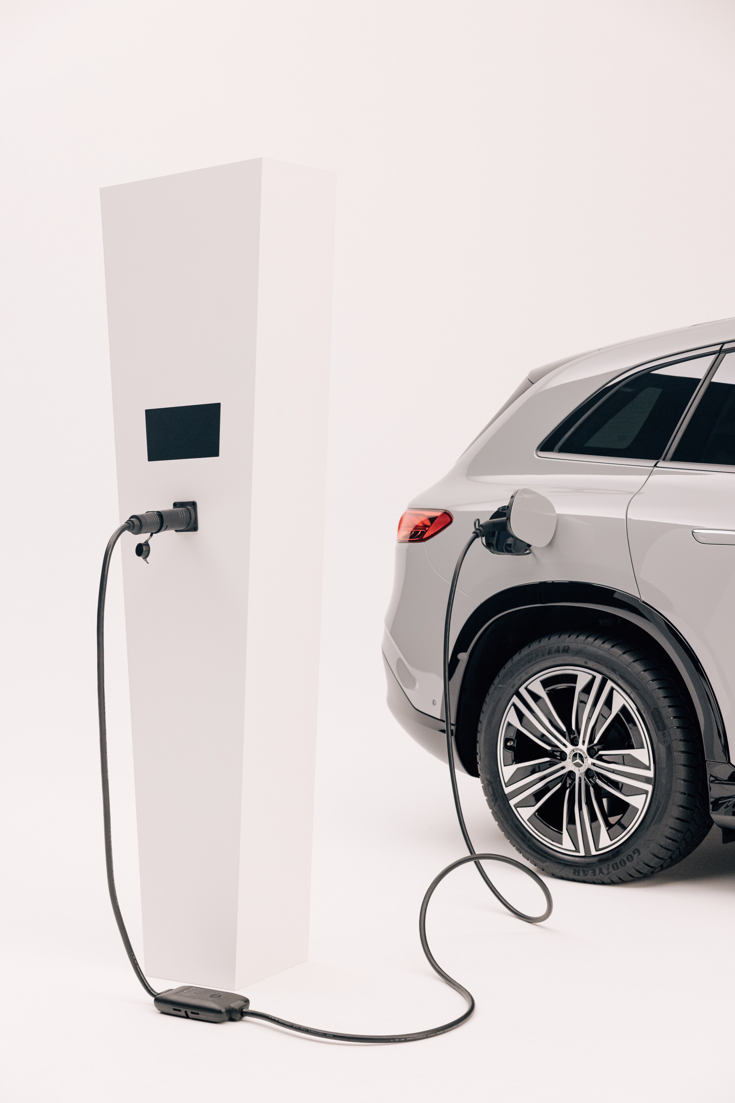 Mercedes-Benz - Flexible charging system Pro Flexible charging system Pro